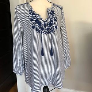 Old Navy Blue/White Peasant Shirt (Small)